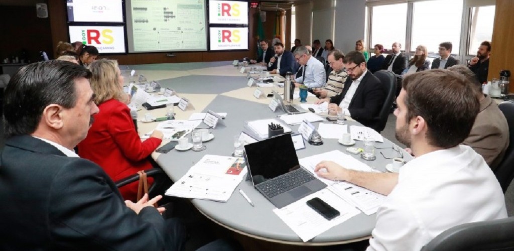 Leite coordena reunião sobre projetos prioritários para o RS