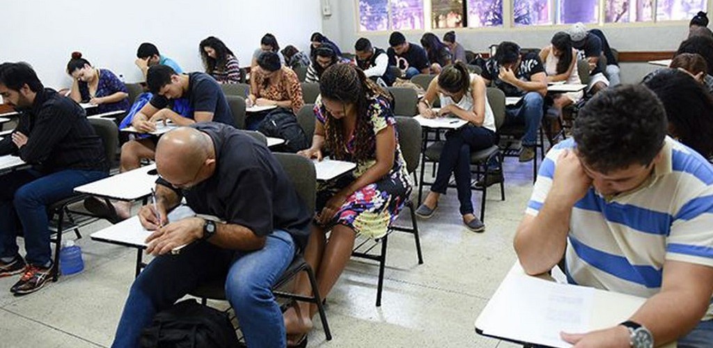 Prazo de inscrição do Encceja Exterior termina nesta sexta-feira