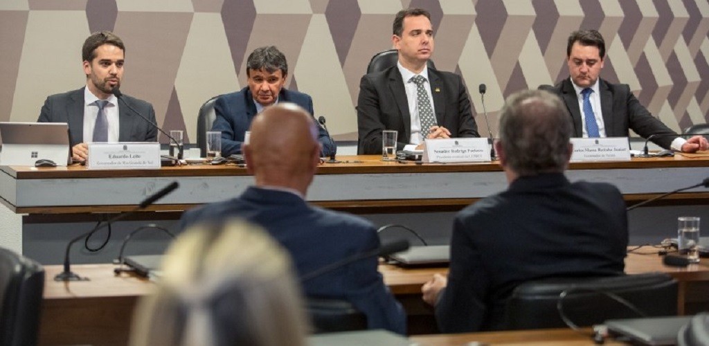 No Senado, Leite pede que Congresso não vede possibilidade de mudanças locais na Previdência