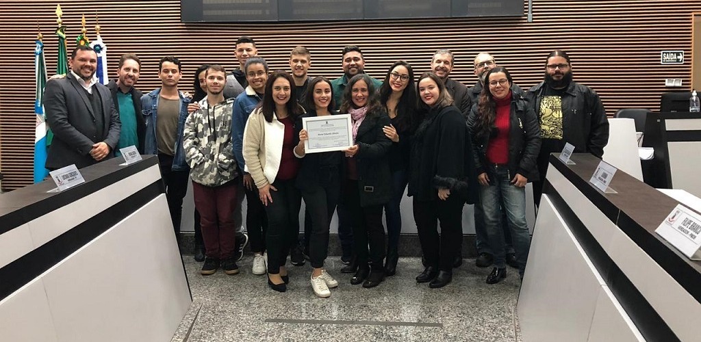 Estudante do IFRS é homenageada pela Câmara