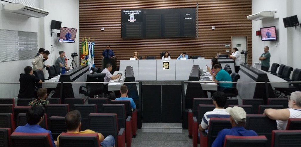 Presidência do legislativo anuncia abertura de sindicância para apurar denúncias contra Flávio Maciel