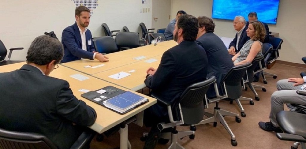 Nos EUA, governador Leite discute com o BID adesão do RS ao Profisco II