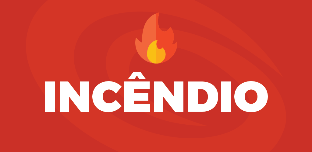 Incêndio destrói casa no bairro Parque Marinha