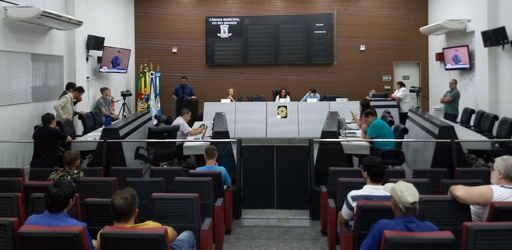 Vereadores aprovam solicitação de estudo para construção de quiosques no Cassino