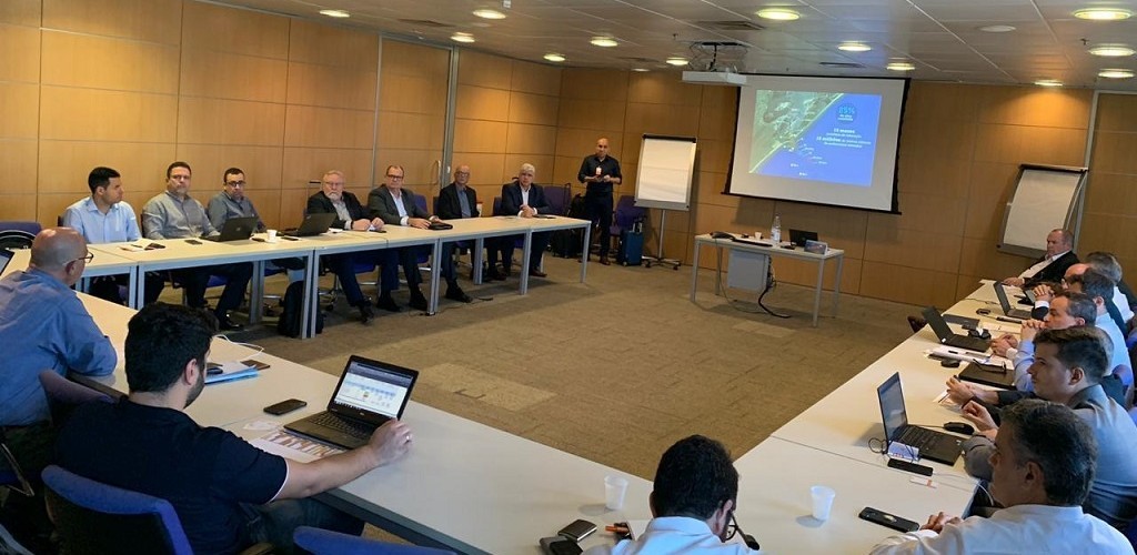 SUPRG participa de encontro com Tecon Rio Grande e armadores