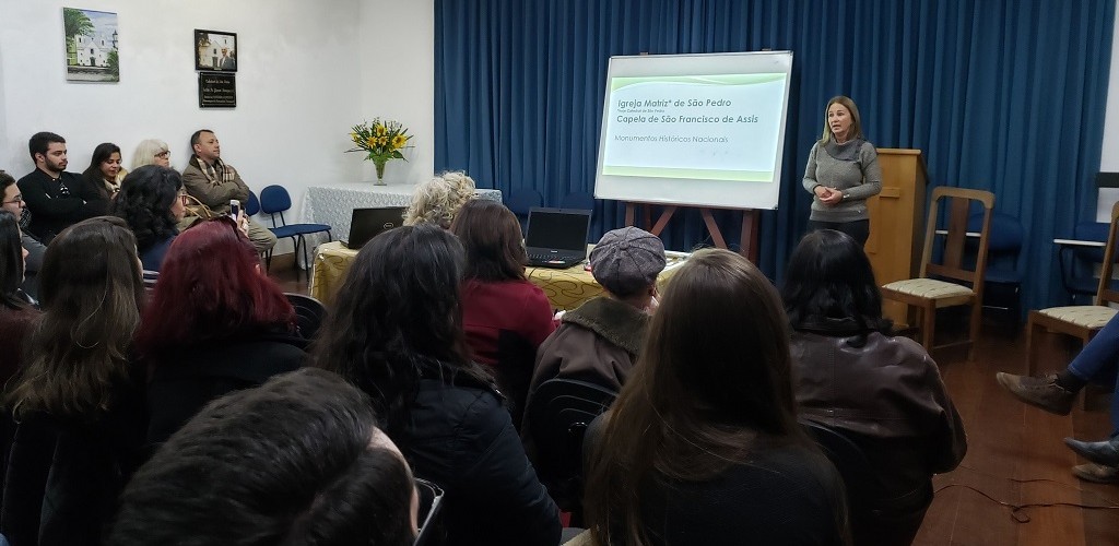 Palestra na Catedral de São Pedro aborda a importância das restaurações