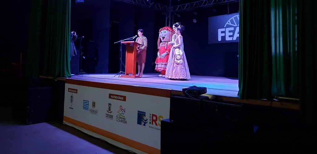 Solenidade marca abertura oficial da Fearg