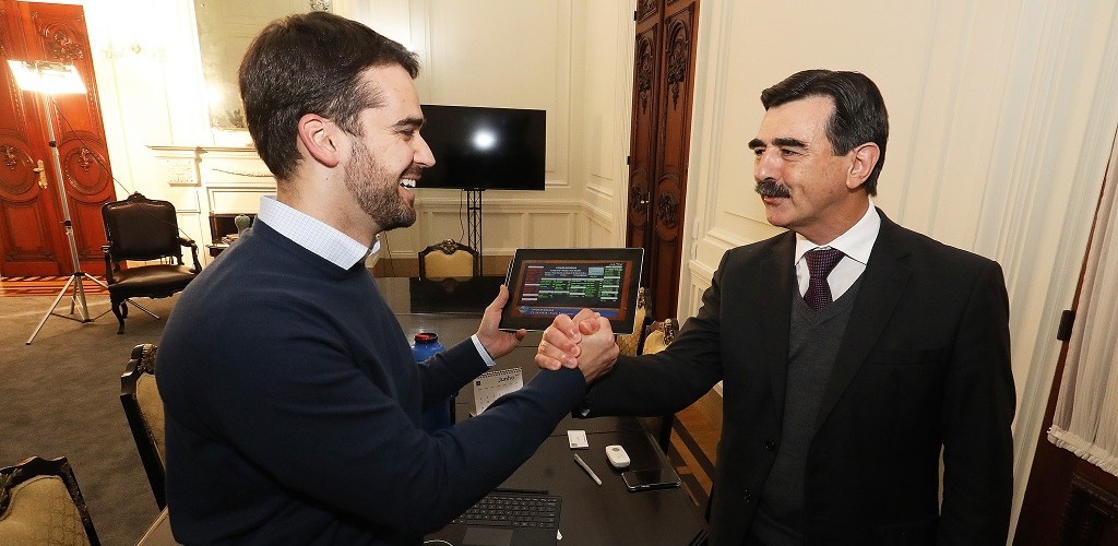 Essa vitória é um ponto de partida para a modernização da economia, afirma Leite após a aprovação das privatizações