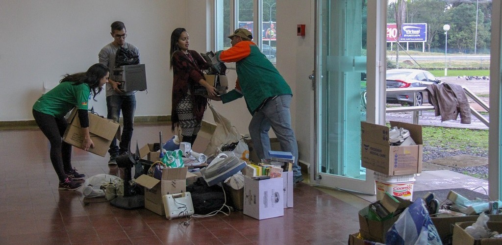 Estudantes e servidores recolhem mais de 10 toneladas de resíduos eletrônicos no primeiro Desafio Sustentável do IFRS