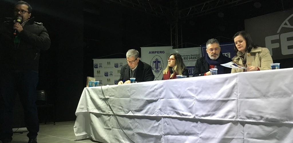 Artesão em foco é realizado em RG