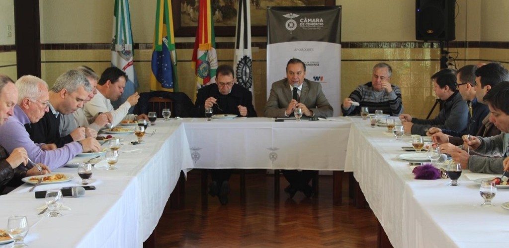 Câmara de Comércio realiza reunião de diretoria