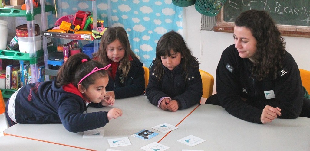 Projeto Pinípedes do Sul realiza atividades com estudantes da primeira infância