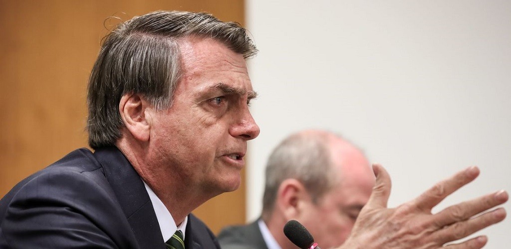 Ao falar sobre PIB, Bolsonaro diz que governo está no caminho certo