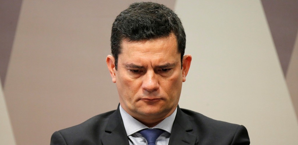 Suspeitos de invasão a celulares serão ouvidos terça-feira pela Justiça