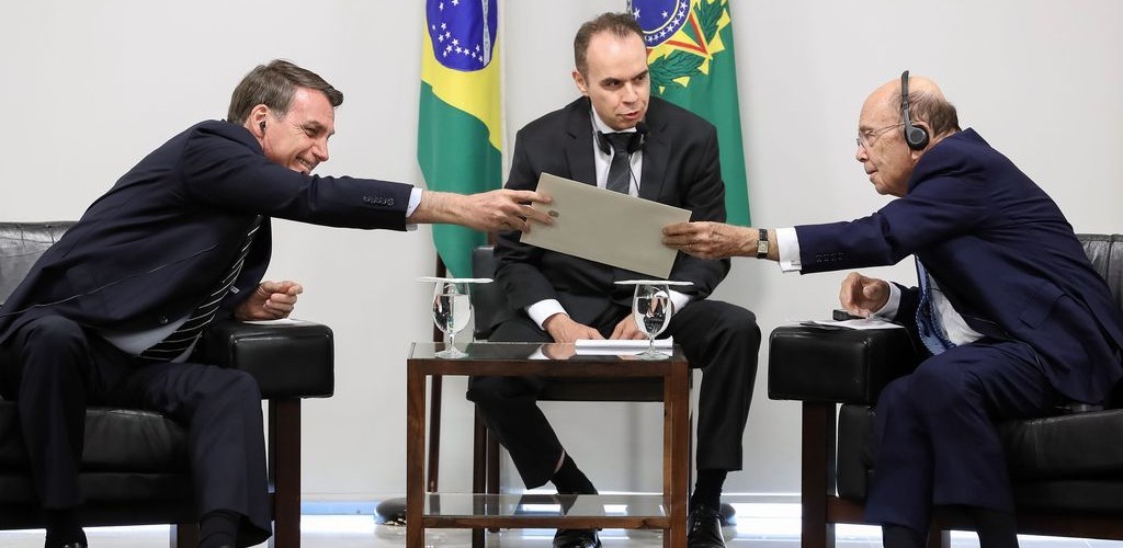 Bolsonaro: todos devem estar atentos a "armadilhas" em acordo com EU