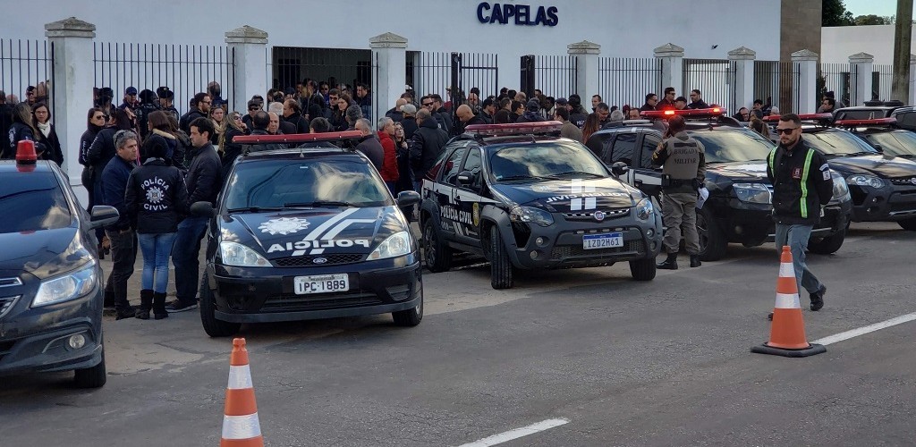 Sepultamento de policial civil é marcado por homenagens