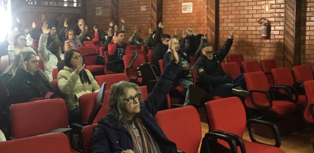 Técnicos-administrativos da Furg aderem à paralisação nesta terça-feira