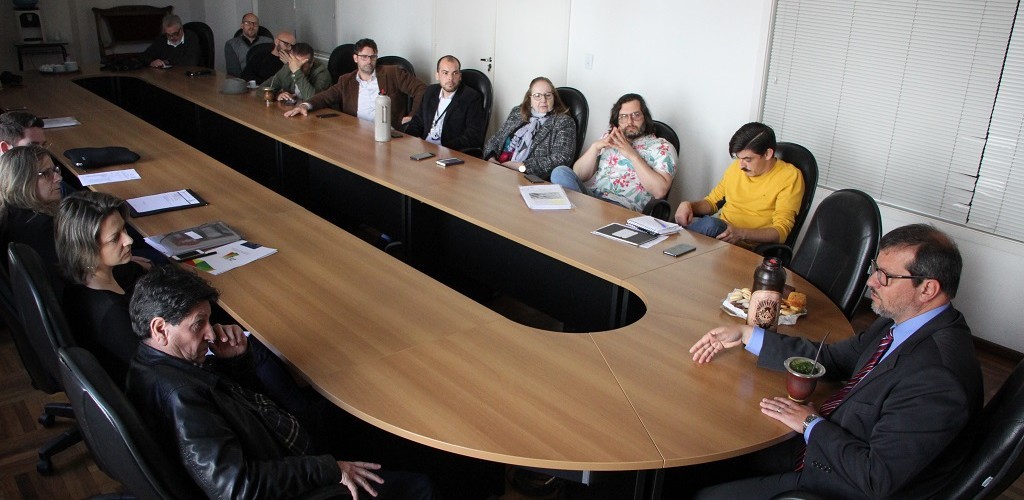 Distrito industrial foi tema de reunião com representantes do RS