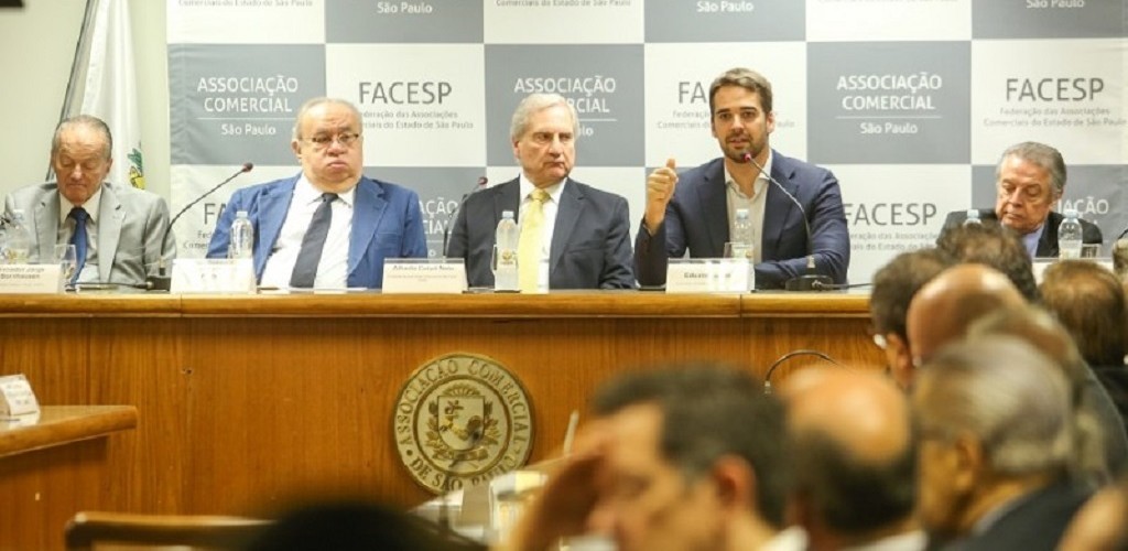 Na Associação Comercial de SP, governador destaca medidas para gerar desenvolvimento no RS