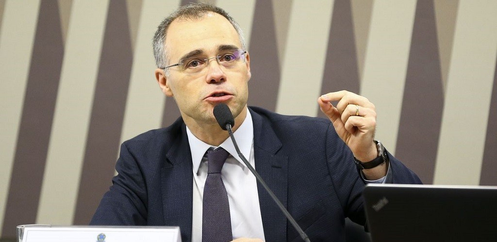 Advogado-geral pede segurança para gestor público implantar políticas