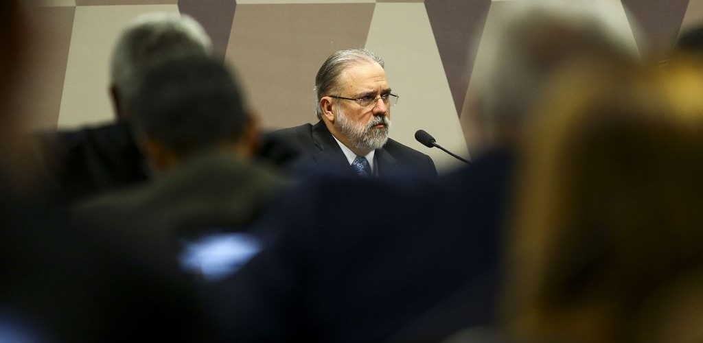 Plenário do Senado aprova indicação de Augusto Aras para PGR
