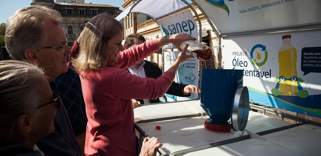 Sanep lança serviço de coleta de óleo de cozinha saturado, em Pelotas