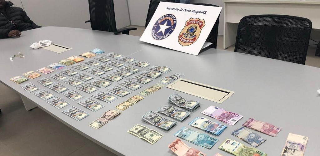 Apreendidos R$ 135 mil com estrangeiros no Aeroporto Salgado Filho