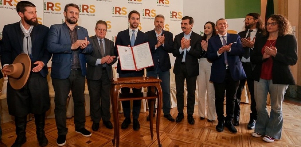 Lei permite renovação de contratos temporários de professores da rede pública do Estado