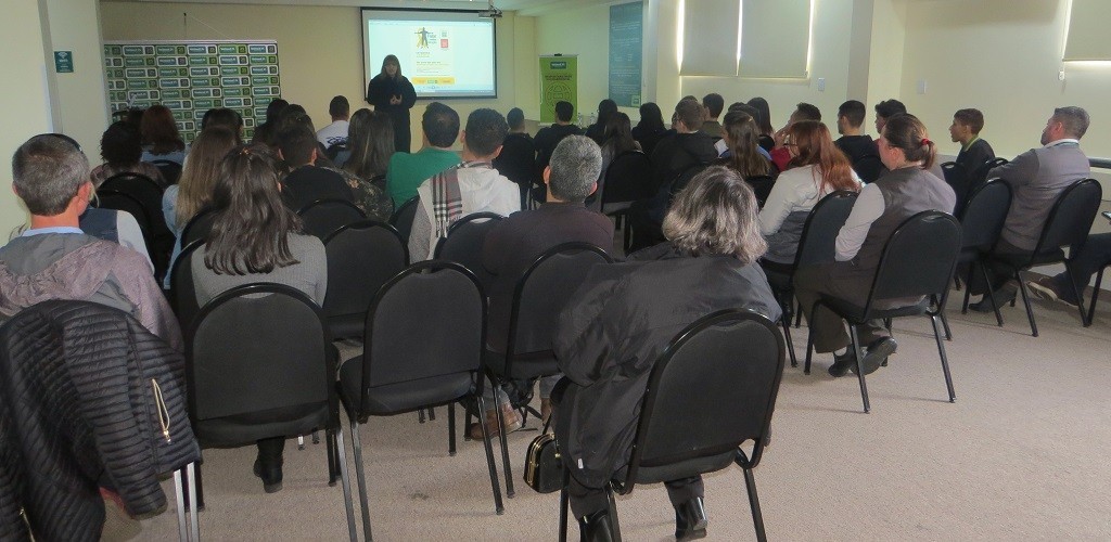Setembro Amarelo: monólogo apresentado pela Unimed impactou e o debate levou dezenas de pessoas a falarem sobre o tema