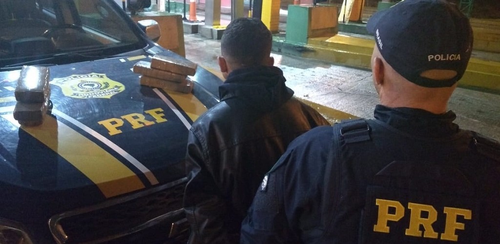 PRF prende homem em prisão domiciliar traficando drogas