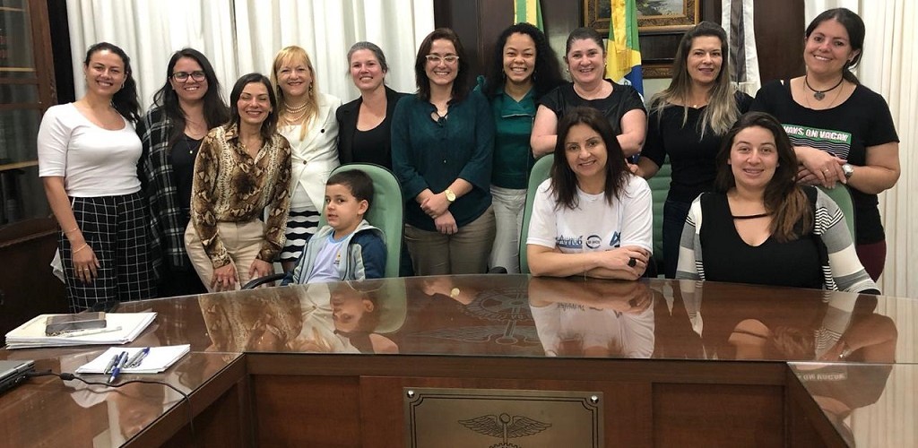 Núcleo da Mulher Empreendedora realiza reunião quinzenal