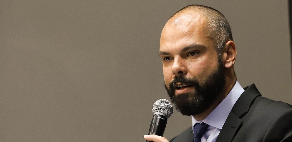 Bruno Covas deixa hospital após 23 dias internado