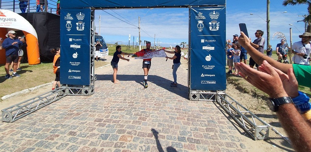 Português quebra recorde e vence Ultramaratona