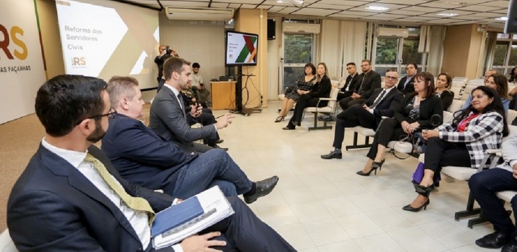 Governador apresenta proposta de reforma estrutural do Estado a servidores do IGP