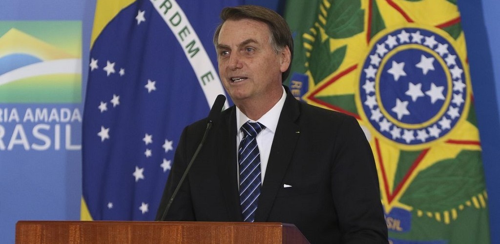 Bolsonaro assina MP para solucionar conflitos entre União e devedores