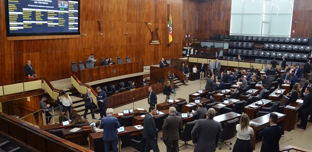 Pauta de votação da Assembleia tem quinze matérias para apreciação em plenário nesta terça-feira