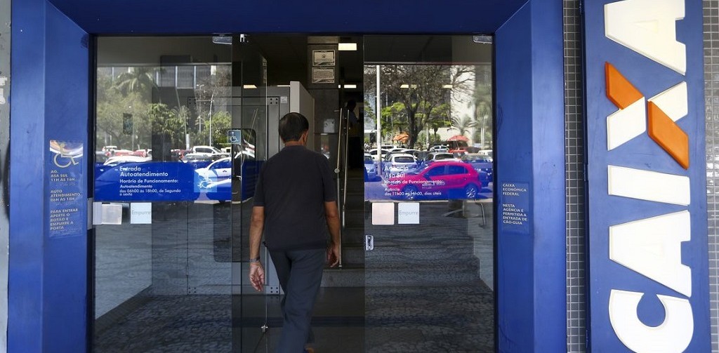 Caixa antecipa calendário de saques de até R$ 500 do FGTS