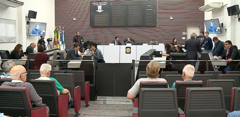 Projeto de Lei para negociar dívidas de impostos é aprovado