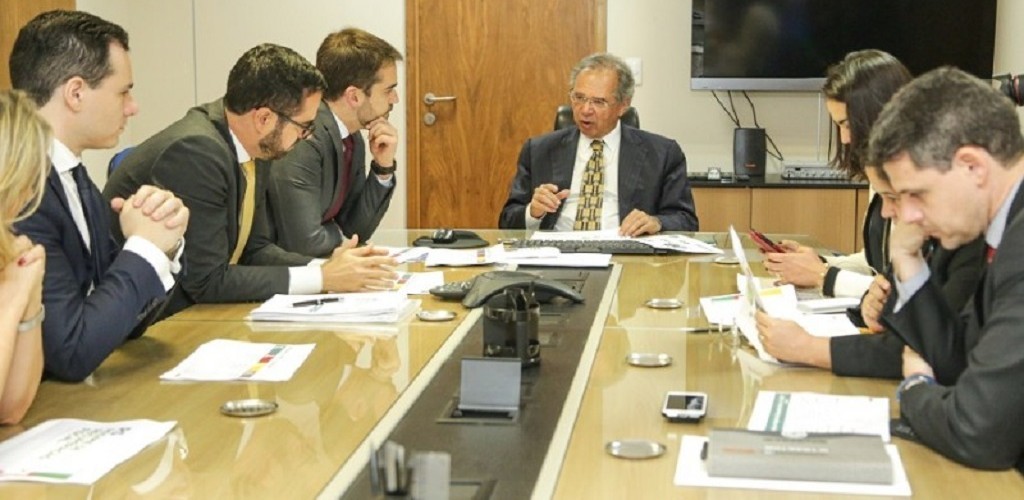 Governador discute com ministro Paulo Guedes a adesão do RS ao RRF