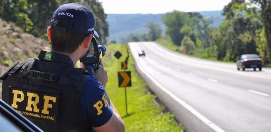 Justiça determina que PRF volte a usar radares móveis em rodovias