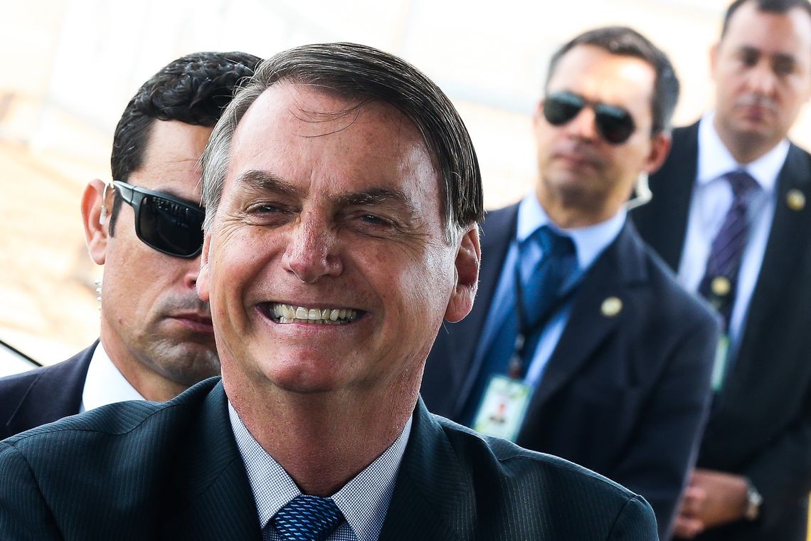Trump se compromete a não taxar aço brasileiro, diz Bolsonaro