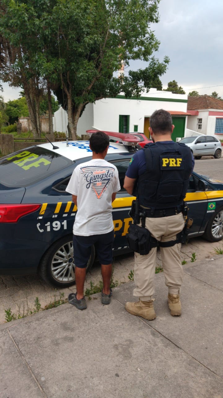 PRF prende motorista embriagado envolvido em dois acidentes