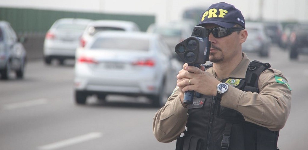 PRF deve retomar nesta segunda-feira uso de radares móveis em estradas