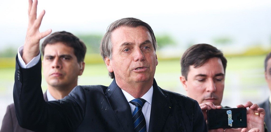 Bolsonaro pede que Congresso amplie posse e porte de armas