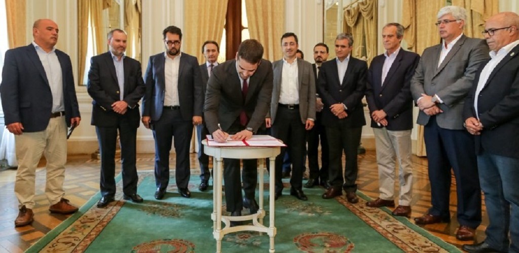 Governo do RS, CMPC e Ultramar se unem para planejar melhorias no porto do Rio Grande