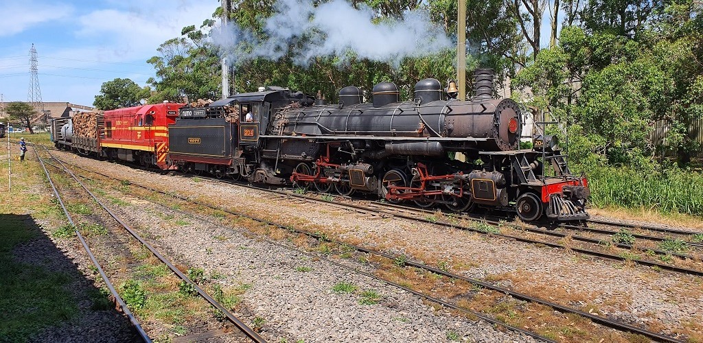 Maria Fumaça iluminada passará por RG nesta quarta-feira