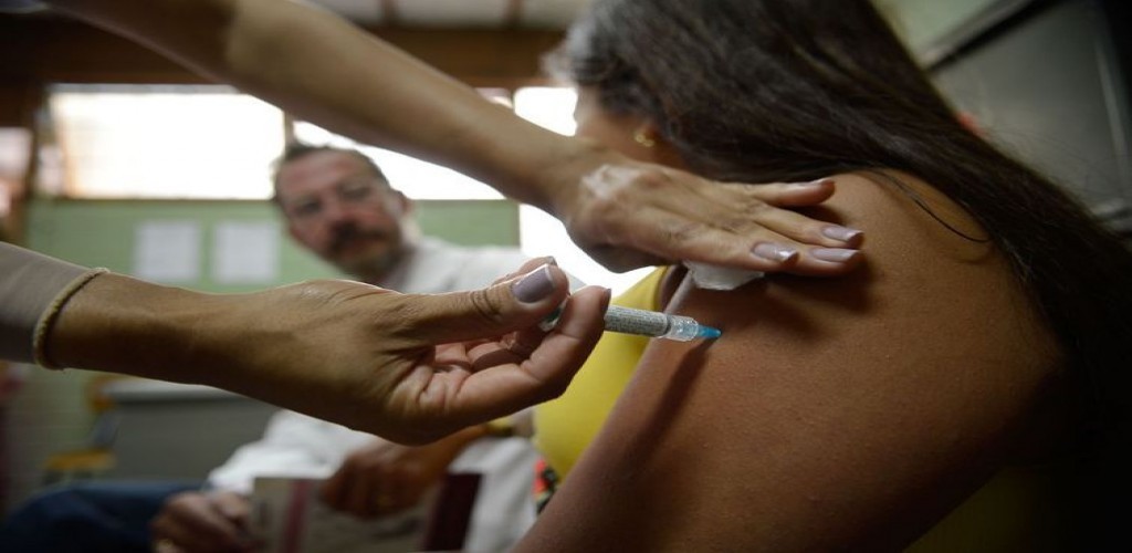 Governo e pesquisadores descartam problemas com vacina contra HPV