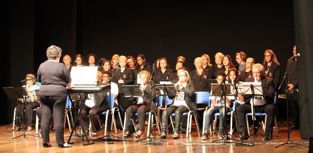 Bandas levam repertório de clássicos musicais ao Teatro Municipal