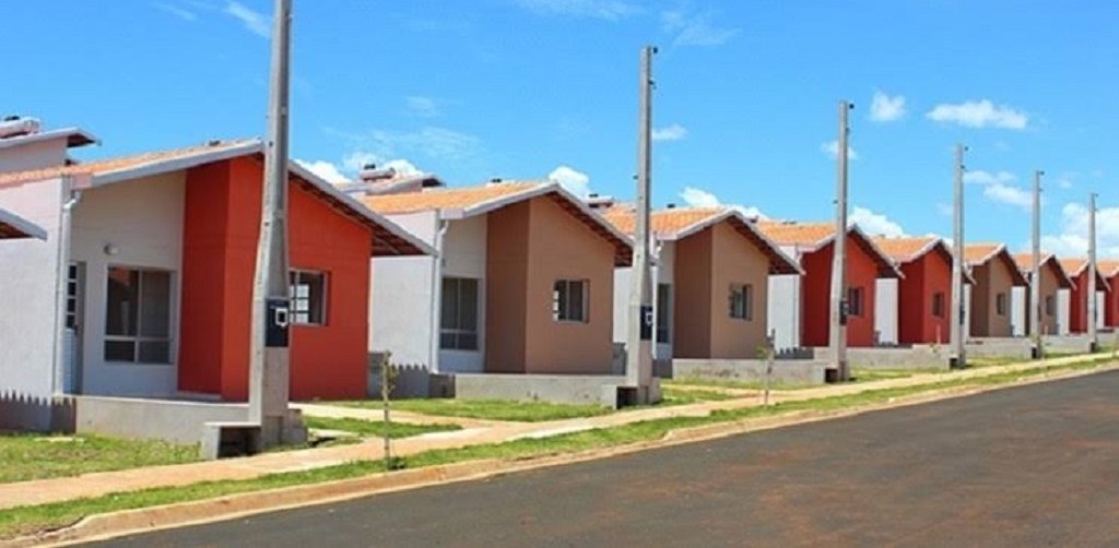 Governo anuncia novo programa habitacional neste mês