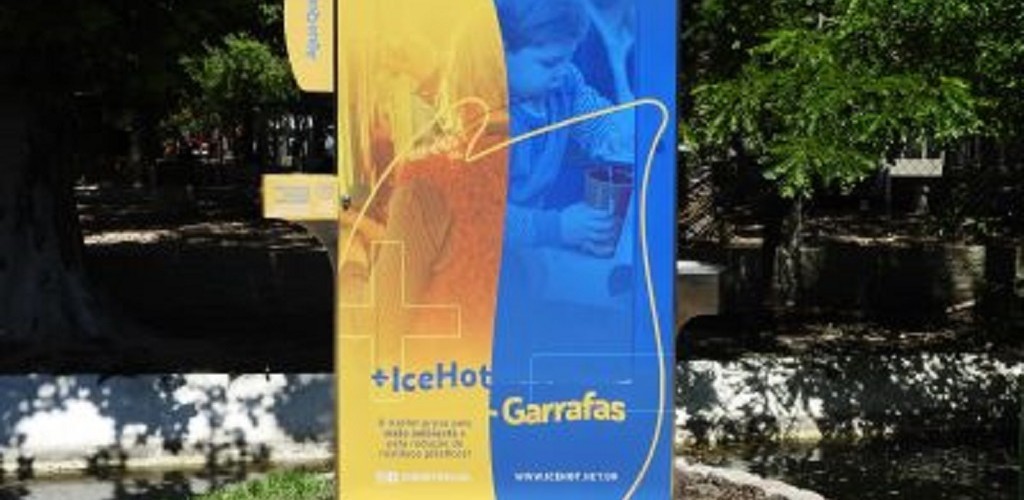 Equipamento fornece água quente e fria na praça Tamandaré